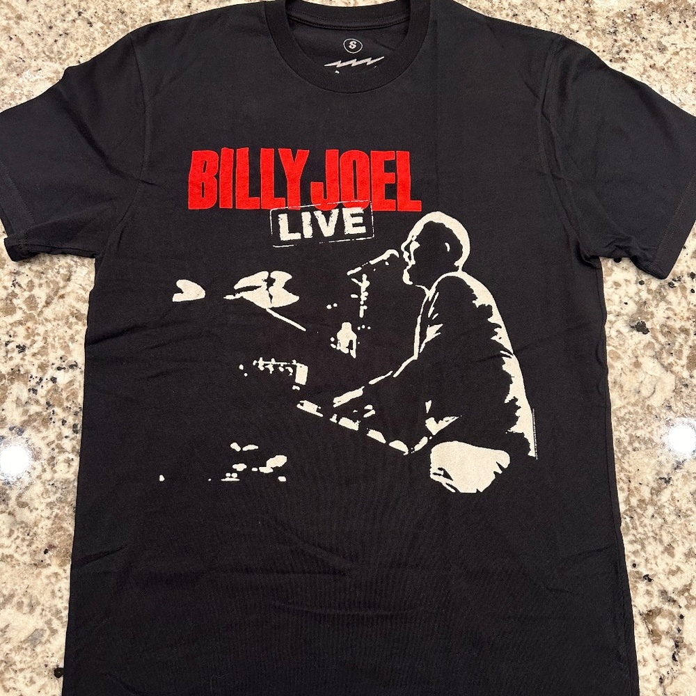 Billy Joel 2015 Madison Square Garden NYC Concert Unisex T-Shirt Size Small.